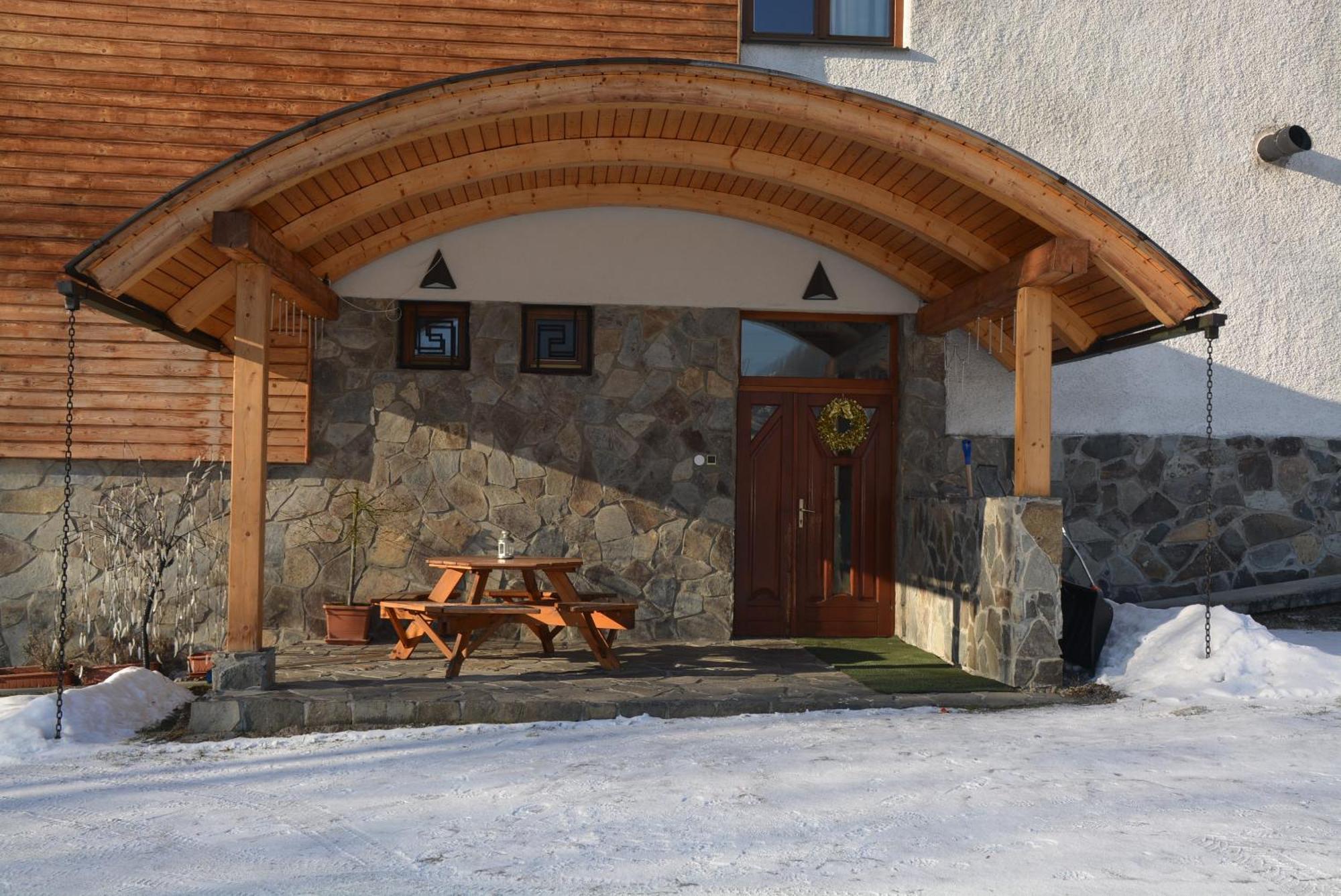 Hotel Brainy Krásno nad Kysucou Екстериор снимка